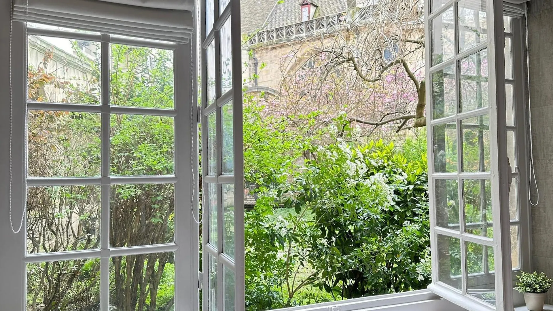 Appartement Saint-Gervais -The Stay Le Marais - Amazing High End Renovated Accommodation Hotel De Ville Paris France